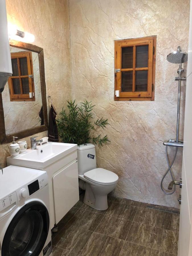 Guest House Costa 2 Kariani Bagian luar foto